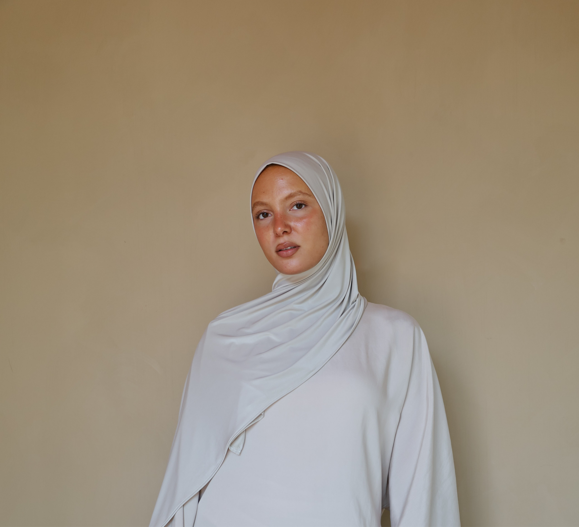 Ash glow liquid jersey